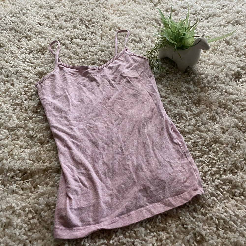 Simple and chic Forever 21 light pink tank top